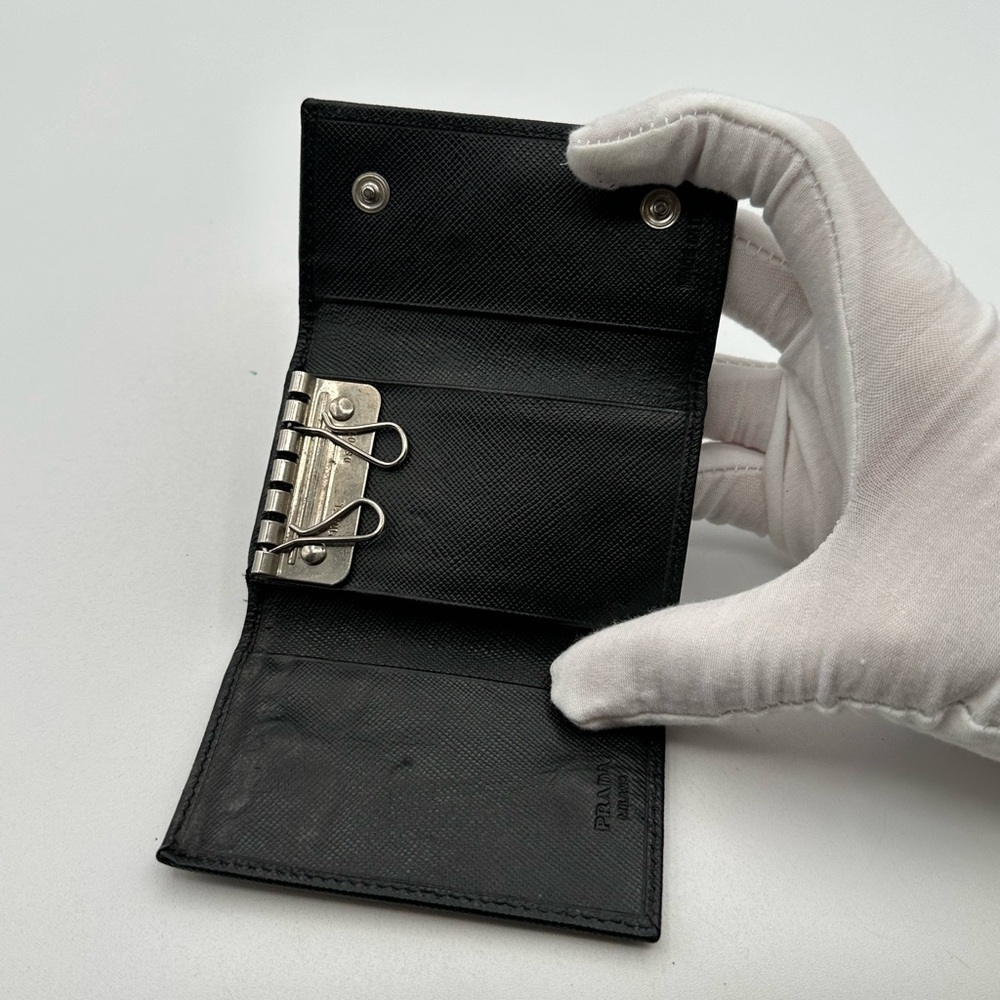 Prada Compact Card / Key holder - Picture 3 of 10